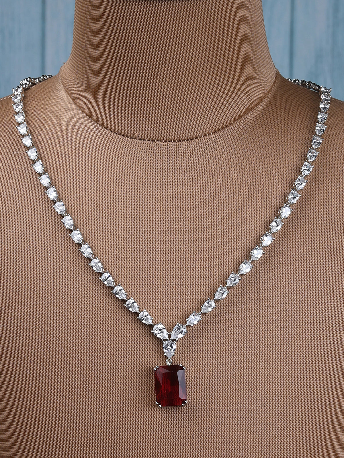 The Titanic Necklace - Red